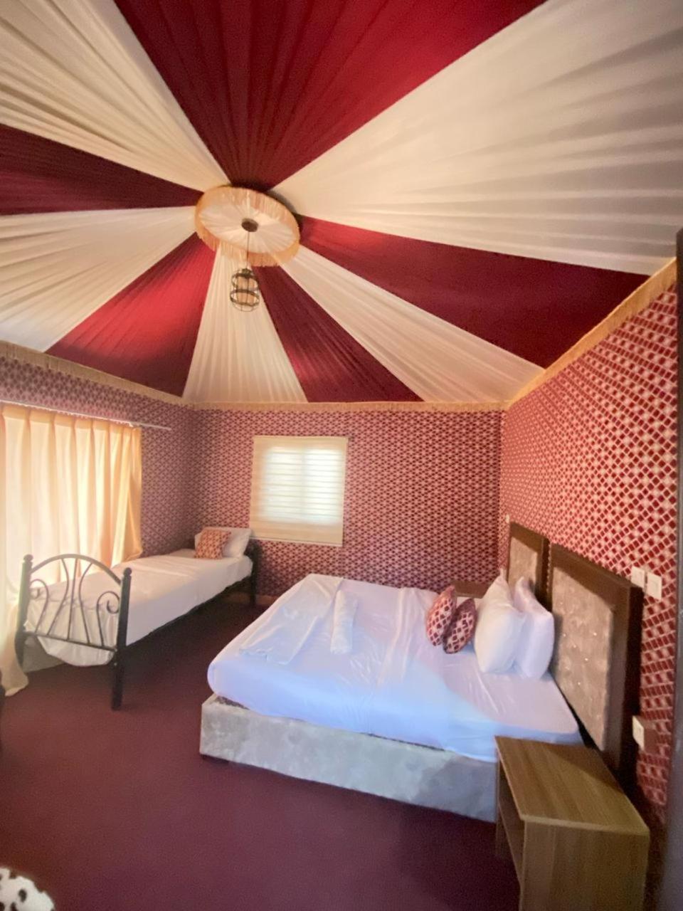 Golden Stars Luxury Camp Wadi 营地 *