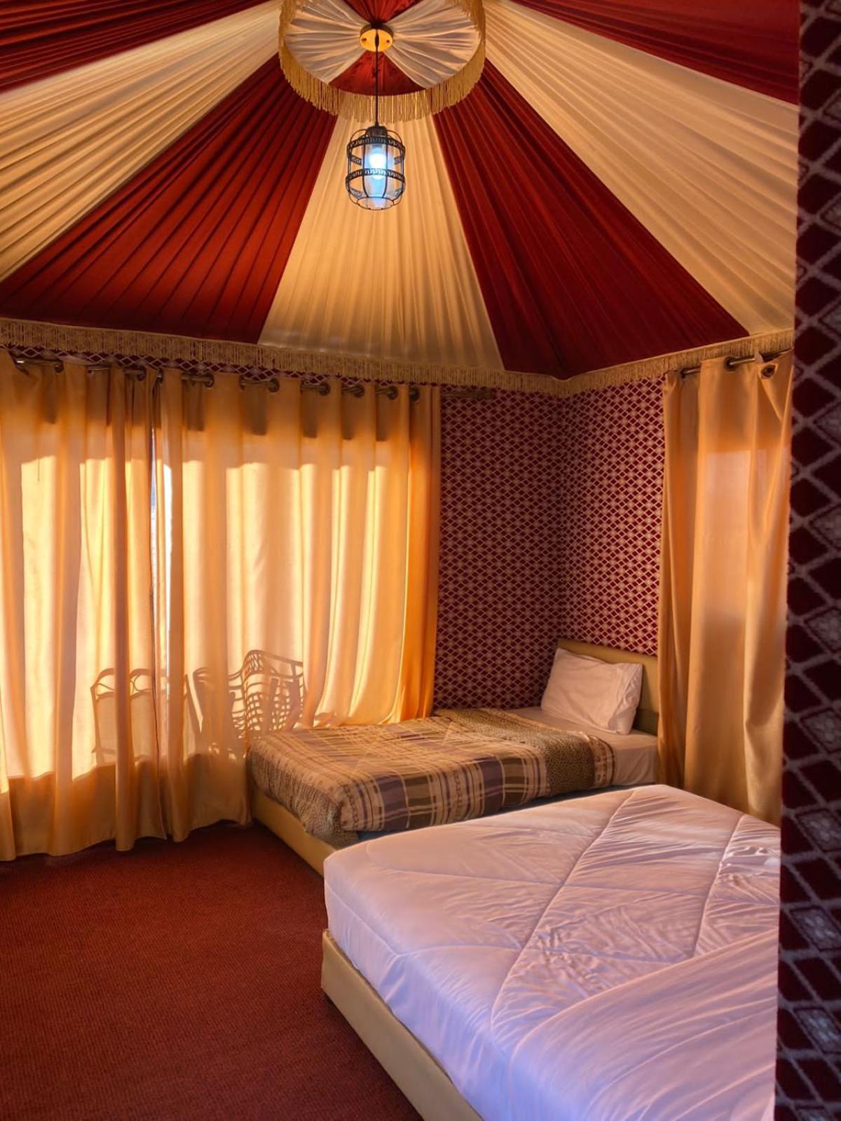 Golden Stars Luxury Camp Wadi 营地 Ad Disah