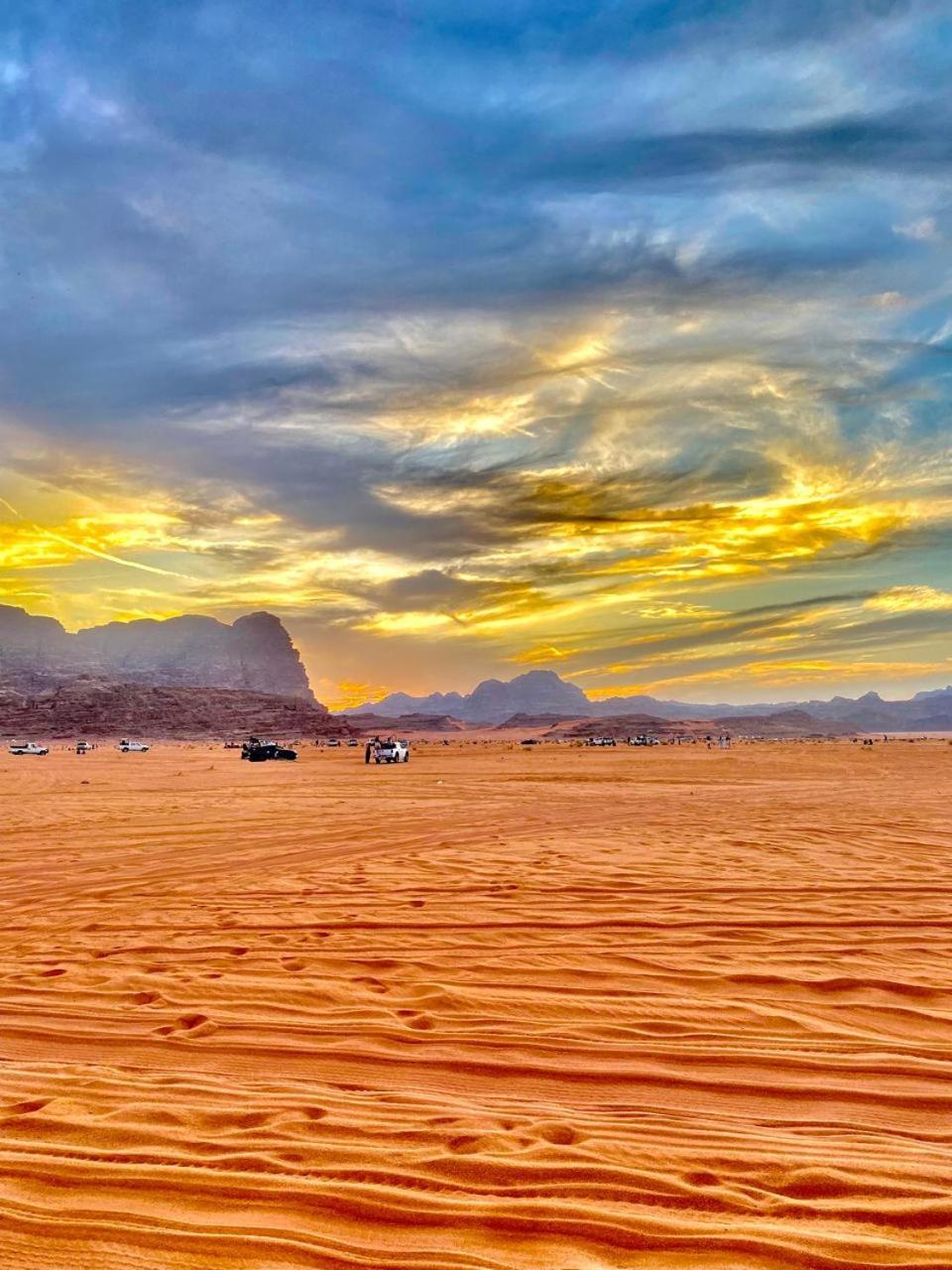 Golden Stars Luxury Camp Wadi 营地