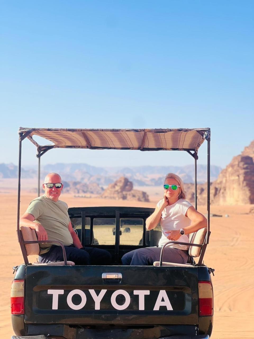 营地 Golden Stars Luxury Camp Wadi Ad Disah